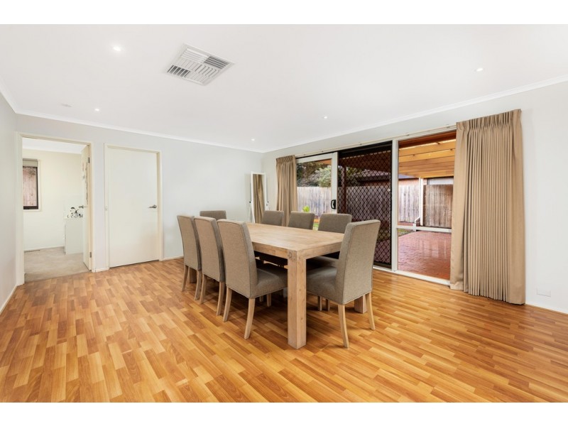 20 Azalea Avenue, Mill Park VIC 3082