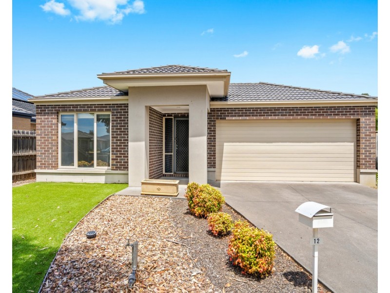 12 Refuge Place, Doreen VIC 3754