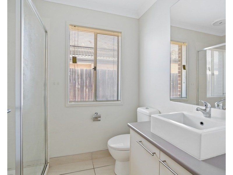 12 Refuge Place, Doreen VIC 3754