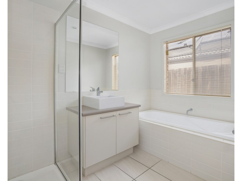 12 Refuge Place, Doreen VIC 3754