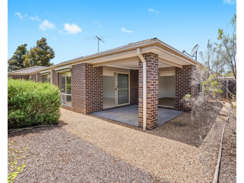12 Refuge Place, Doreen VIC 3754