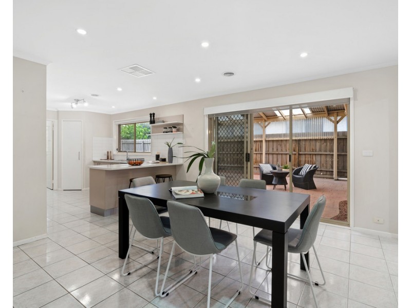 56 Benaroon Drive, Lalor VIC 3075