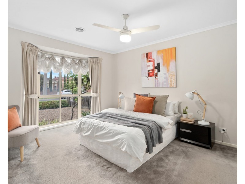 56 Benaroon Drive, Lalor VIC 3075