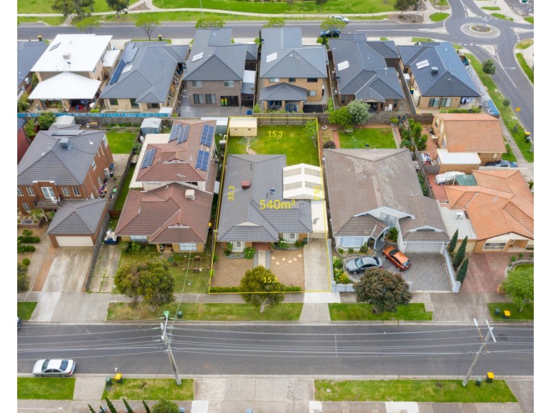 56 Benaroon Drive, Lalor VIC 3075