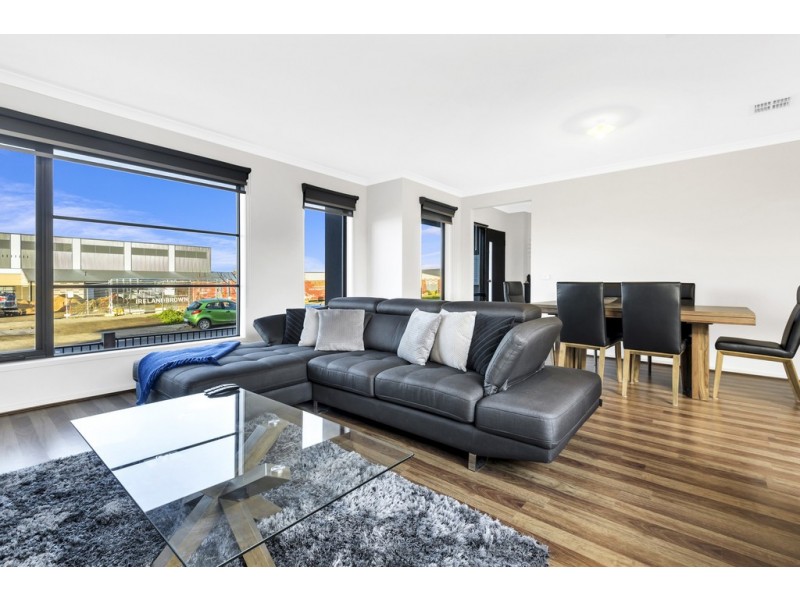 16 Macedon Parade, Wollert VIC 3750