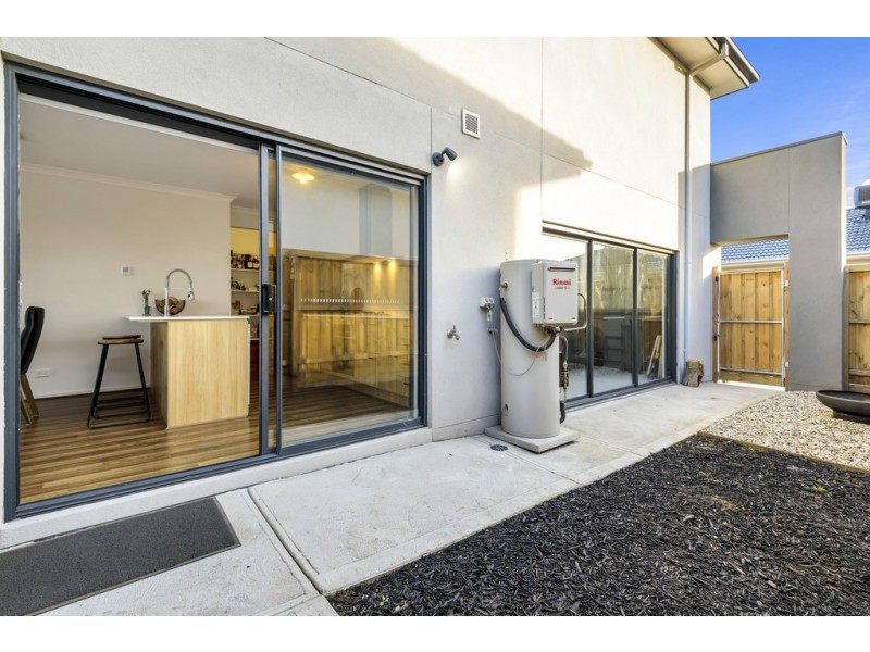 16 Macedon Parade, Wollert VIC 3750