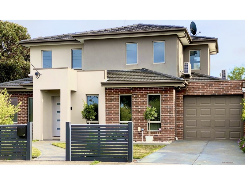 2 Robins Avenue, Reservoir VIC 3073