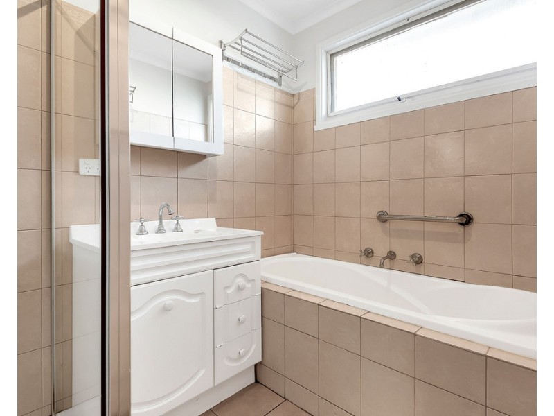 7 Landbury Drive, Bundoora VIC 3083