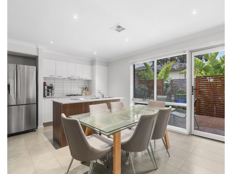 158 Ernest Jones Drive, Macleod VIC 3085