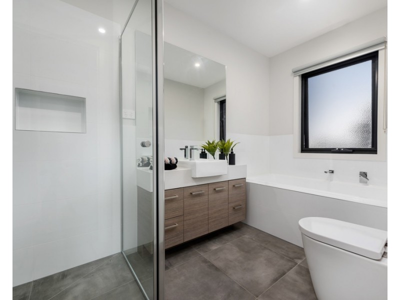 1/8 Decathlon Street, Bundoora VIC 3083