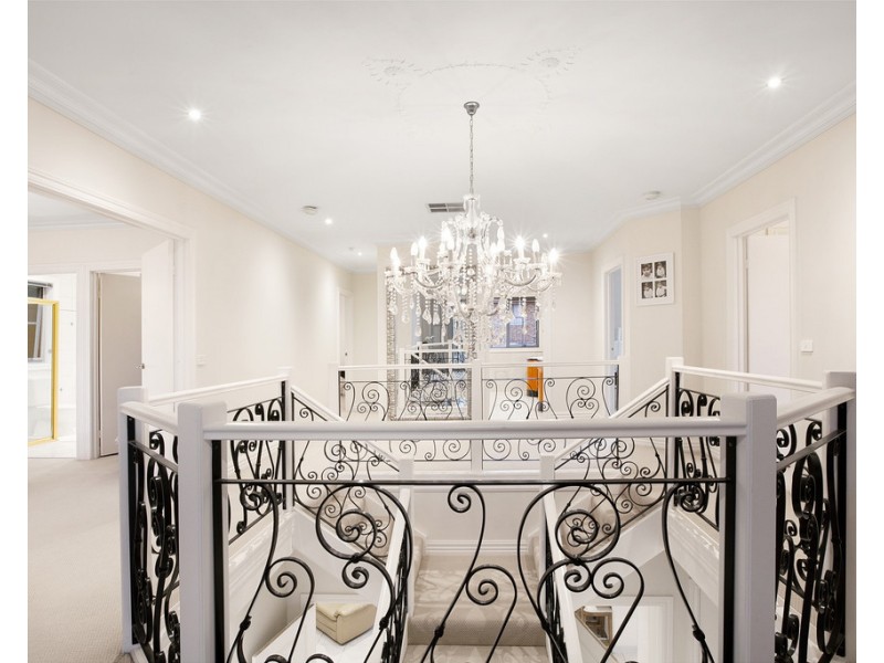 173 Blossom Park Drive, Mill Park VIC 3082