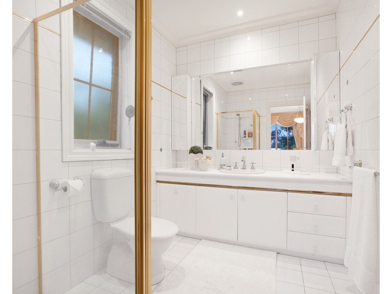 173 Blossom Park Drive, Mill Park VIC 3082