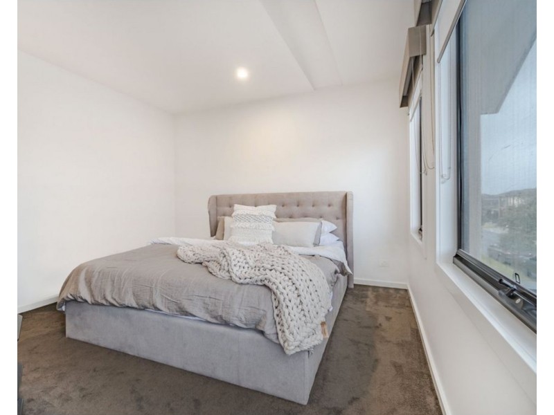 36 Emblem Way, Craigieburn VIC 3064