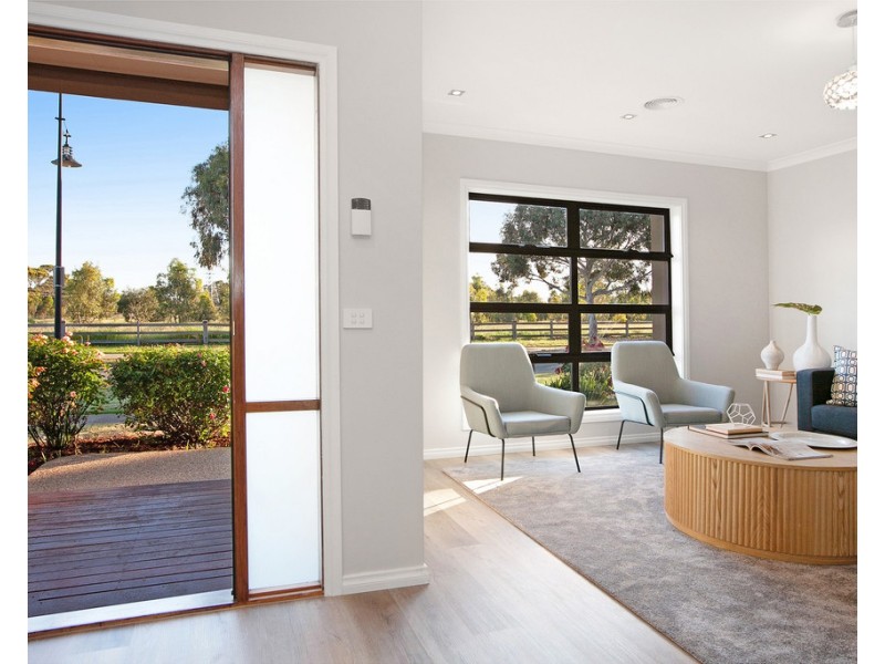 13 Wilton Vale Road, South Morang VIC 3752