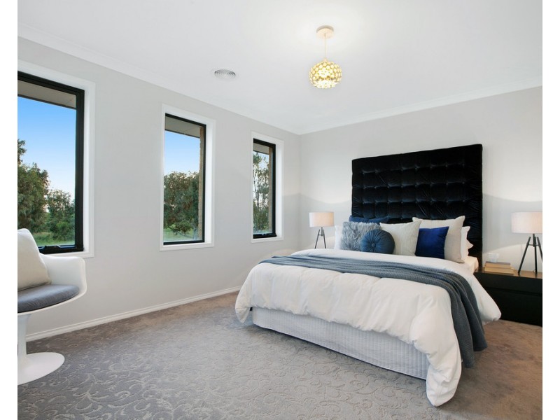 13 Wilton Vale Road, South Morang VIC 3752