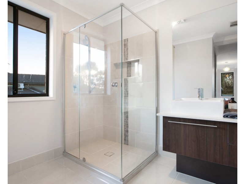 13 Wilton Vale Road, South Morang VIC 3752