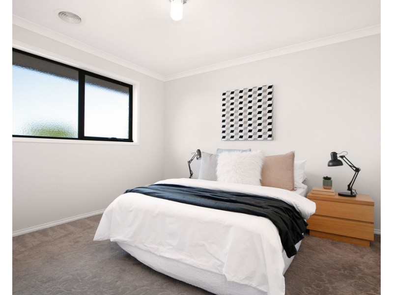 13 Wilton Vale Road, South Morang VIC 3752