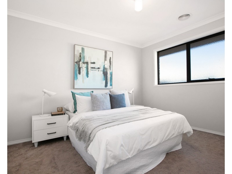 13 Wilton Vale Road, South Morang VIC 3752