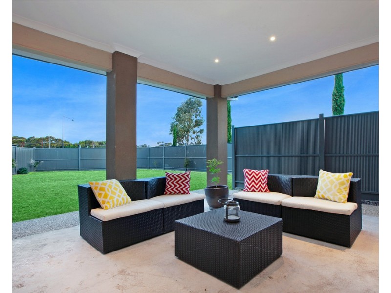 13 Wilton Vale Road, South Morang VIC 3752