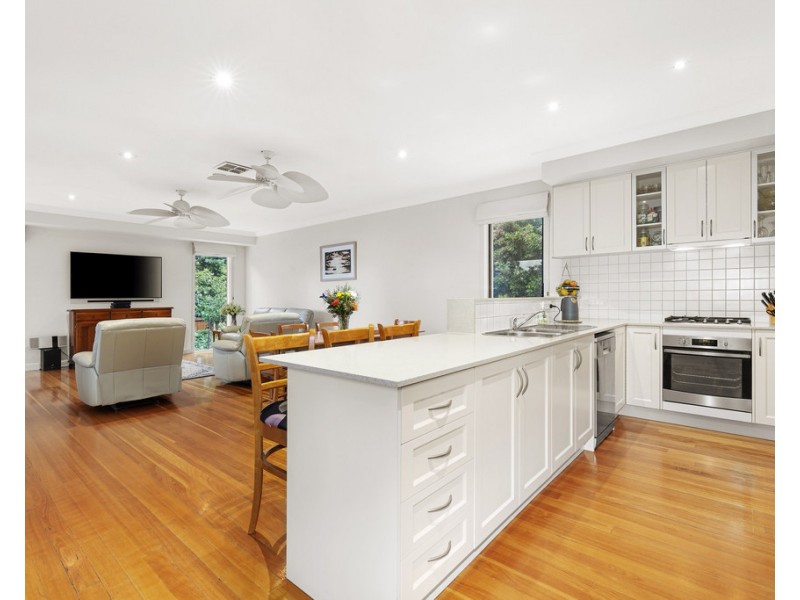 7 Woodlawn Circuit, Macleod VIC 3085