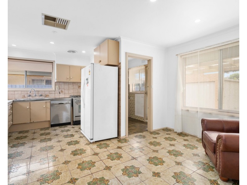 132 Dalton Road, Thomastown VIC 3074