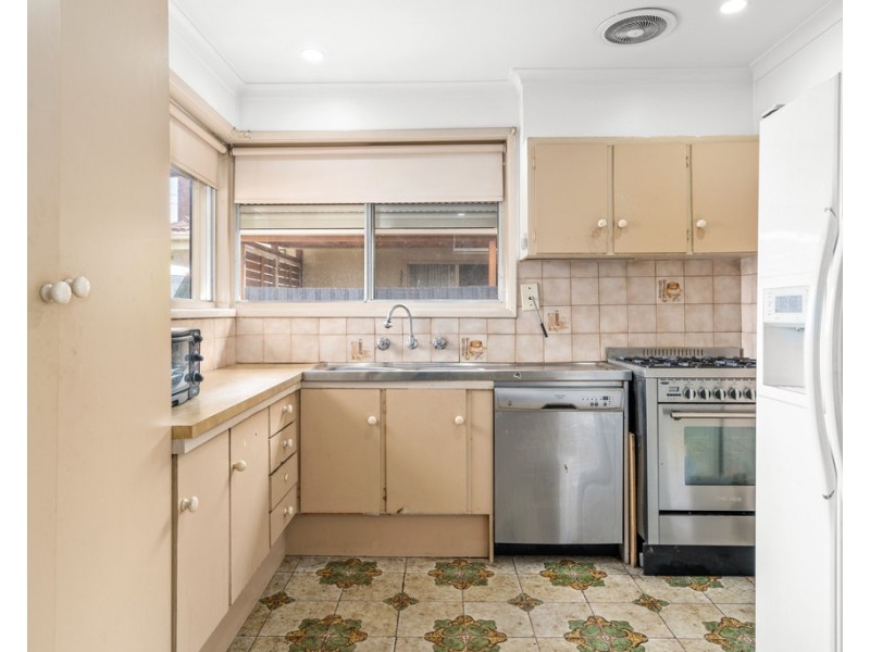 132 Dalton Road, Thomastown VIC 3074