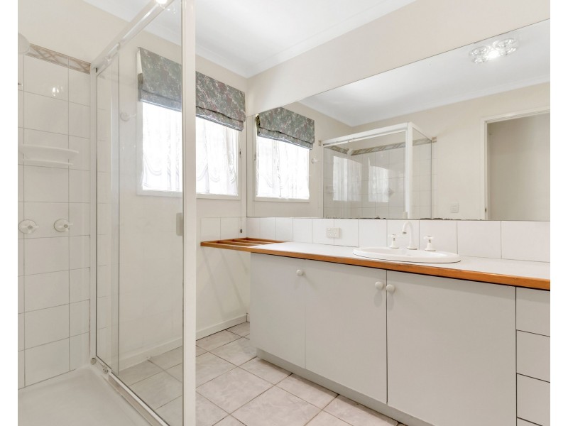 17 Timberglades Drive, Bundoora VIC 3083