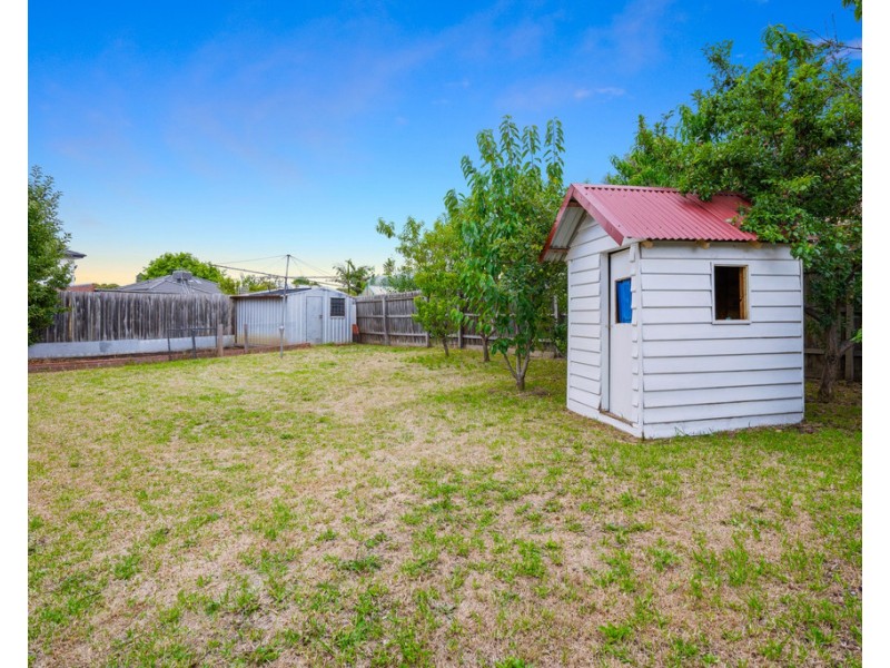 142 Mill Park Drive, Mill Park VIC 3082