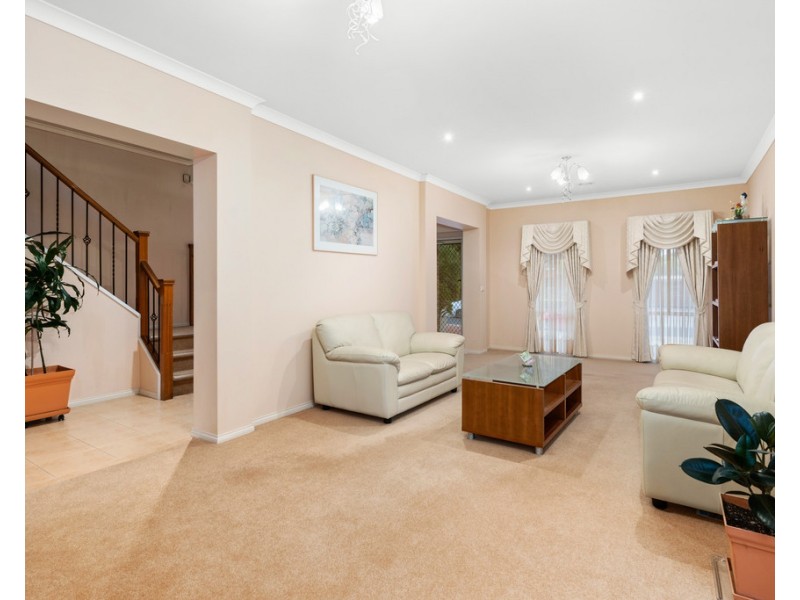 10 Parkland Grove, Kingsbury VIC 3083