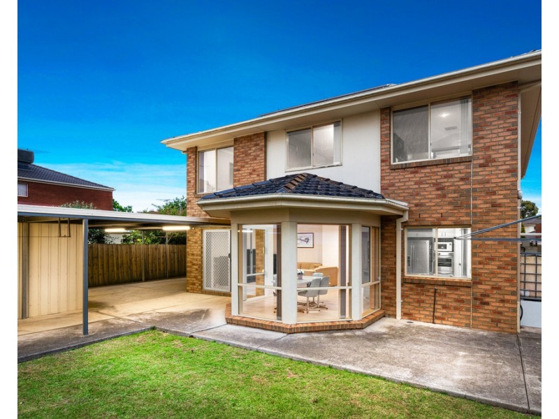 10 Parkland Grove, Kingsbury VIC 3083