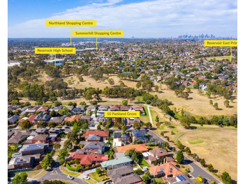 10 Parkland Grove, Kingsbury VIC 3083