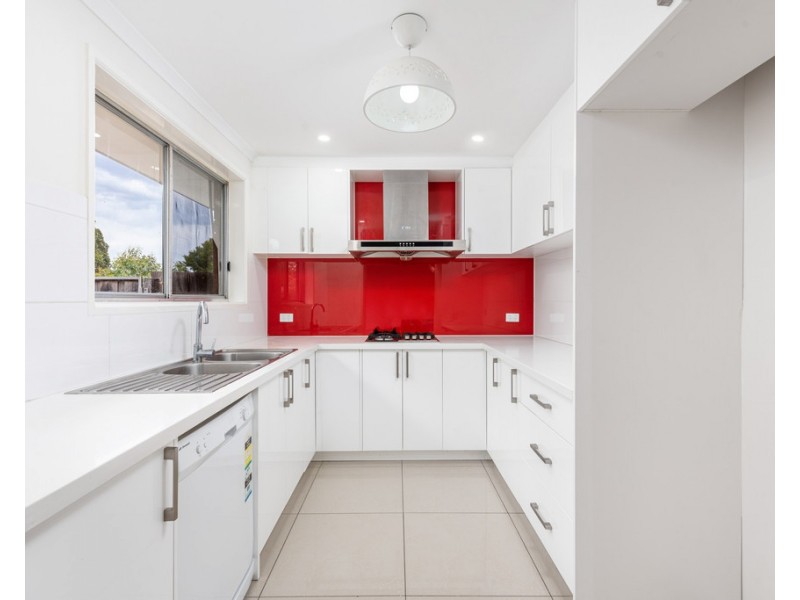 40 Madigan Crescent, Mill Park VIC 3082