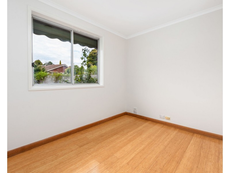 40 Madigan Crescent, Mill Park VIC 3082