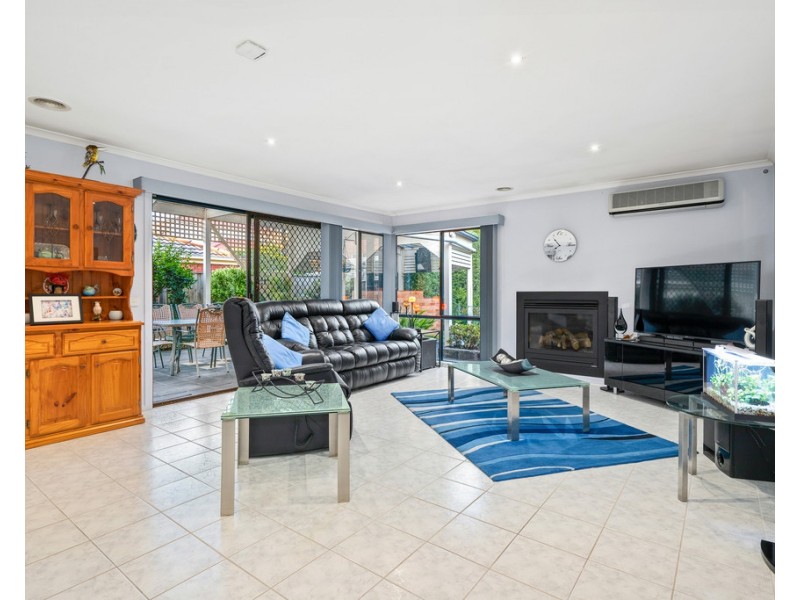 6 Iris Way, Bundoora VIC 3083