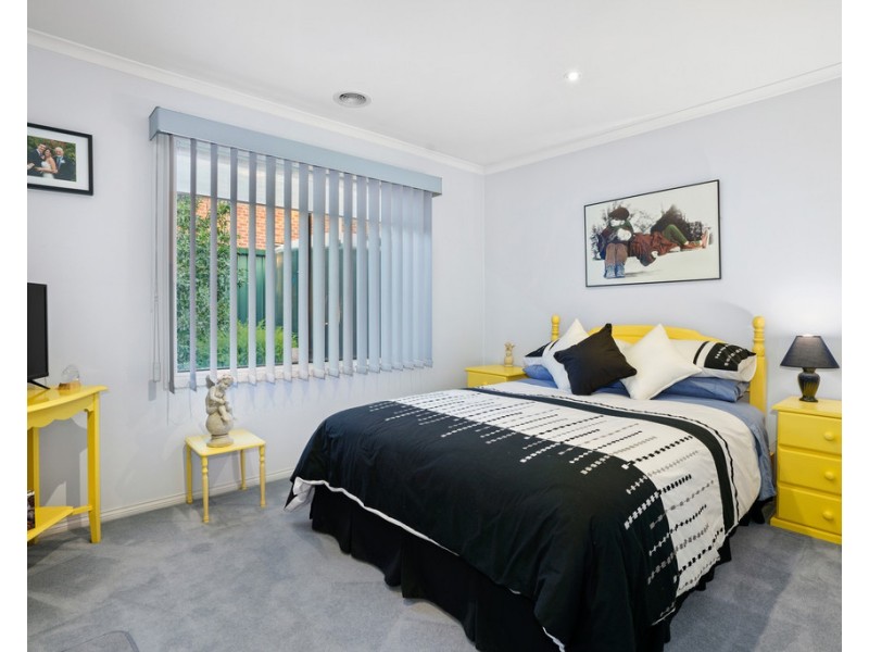 6 Iris Way, Bundoora VIC 3083