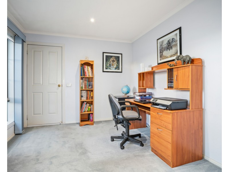 6 Iris Way, Bundoora VIC 3083