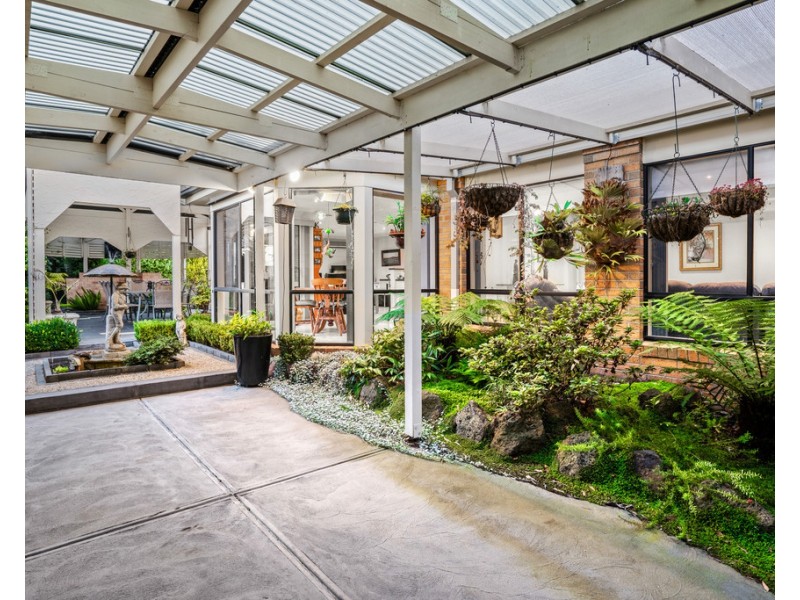6 Iris Way, Bundoora VIC 3083