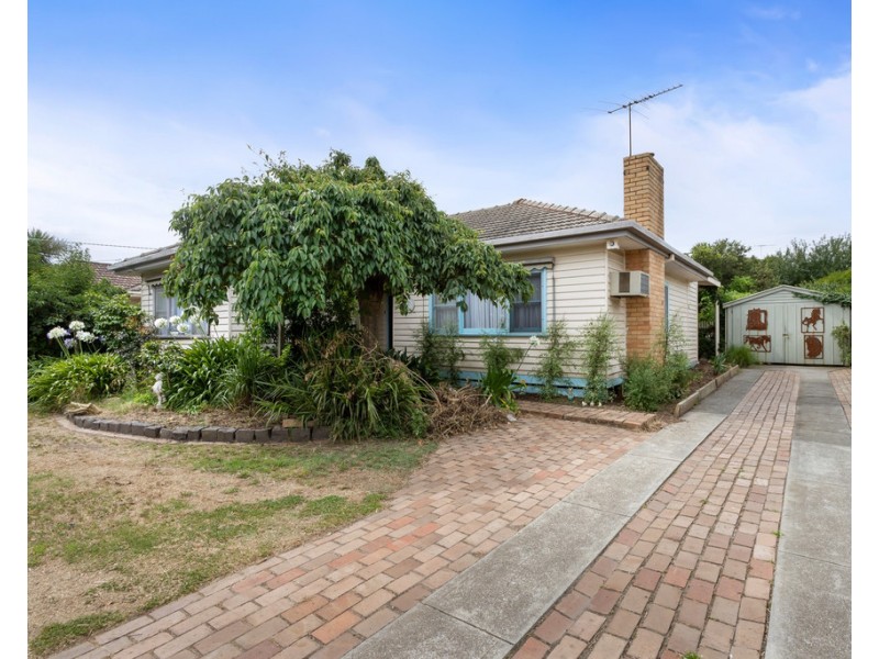 18 Dunne Street, Kingsbury VIC 3083