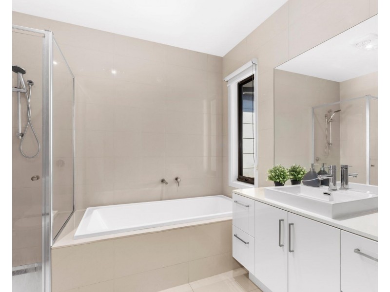 14 Collared Close, Bundoora VIC 3083