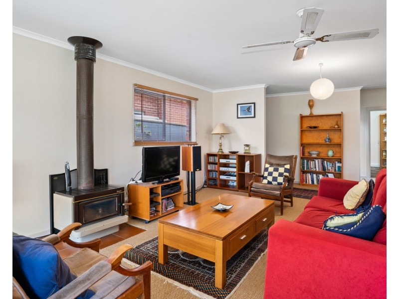 27 Delaware Street, Reservoir VIC 3073