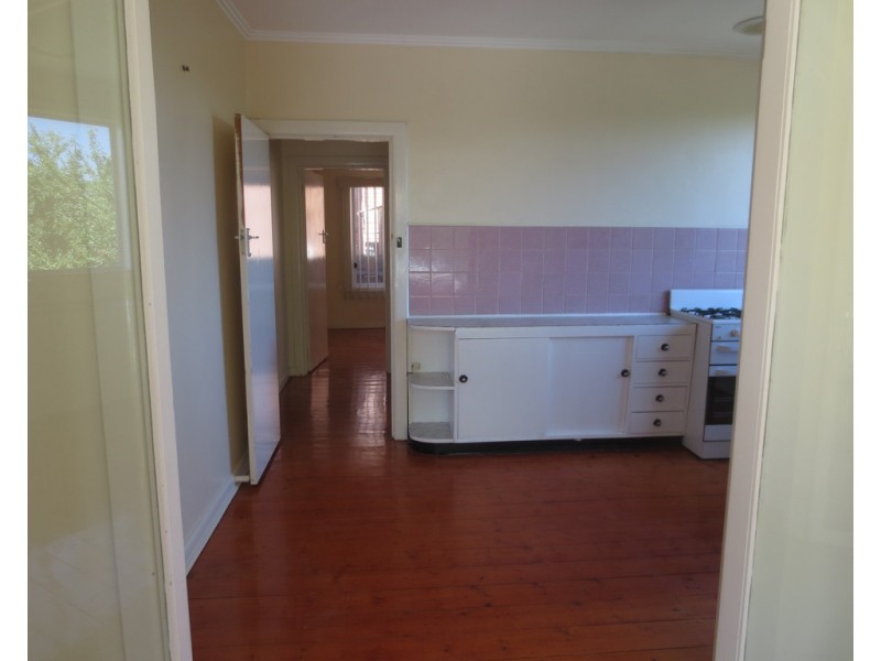 13 Scott Grove, Kingsbury VIC 3083