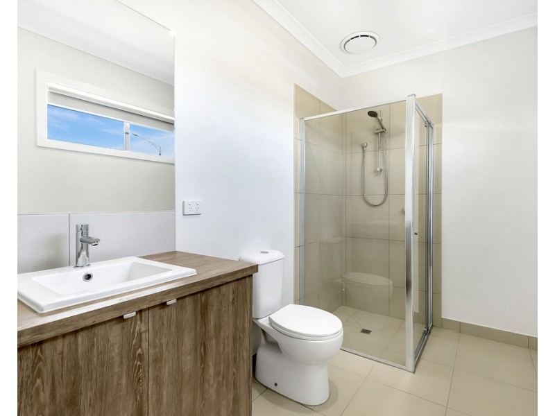 2 Potter Circuit, Mickleham VIC 3064