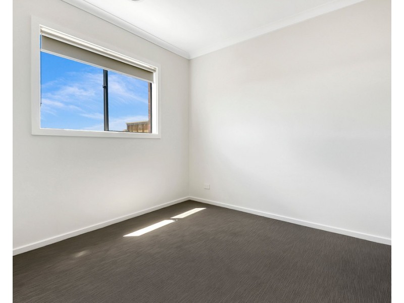 2 Potter Circuit, Mickleham VIC 3064