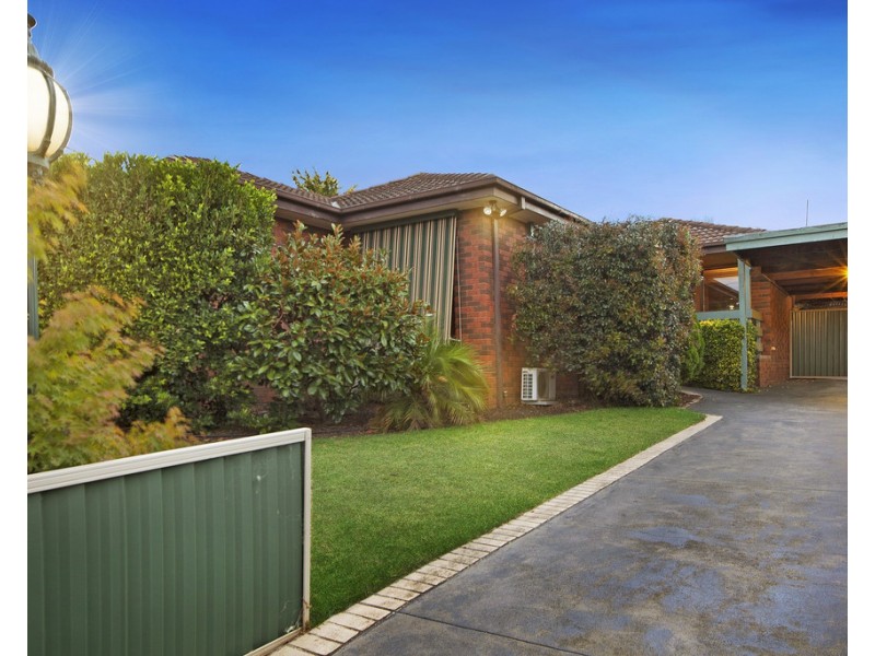 35 Kurrajong Crescent, Watsonia North VIC 3087