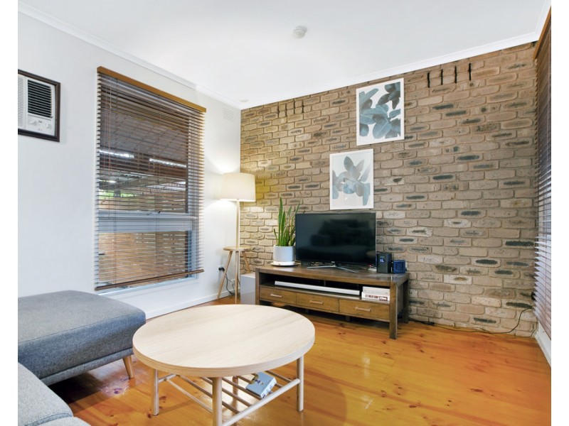 35 Kurrajong Crescent, Watsonia North VIC 3087