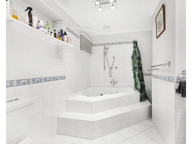 35 Kurrajong Crescent, Watsonia North VIC 3087