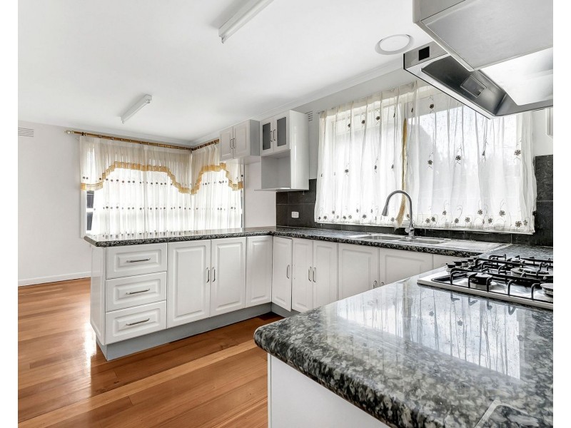 137 Cheddar Road, Reservoir VIC 3073