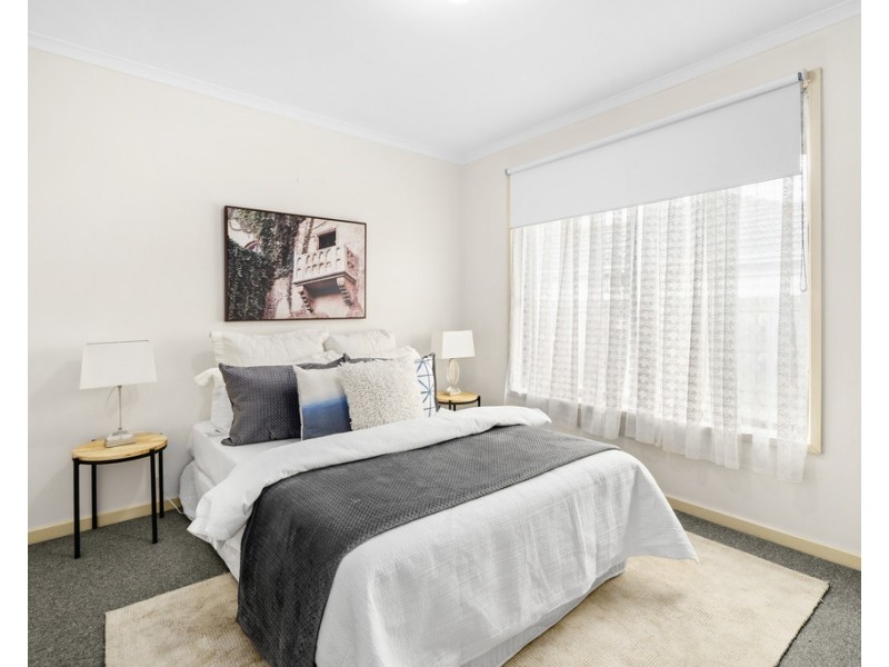 1/1 Rochdale Square, Lalor VIC 3075