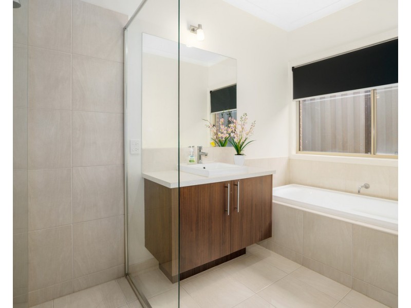 53 Dalmeny Way, Mernda VIC 3754