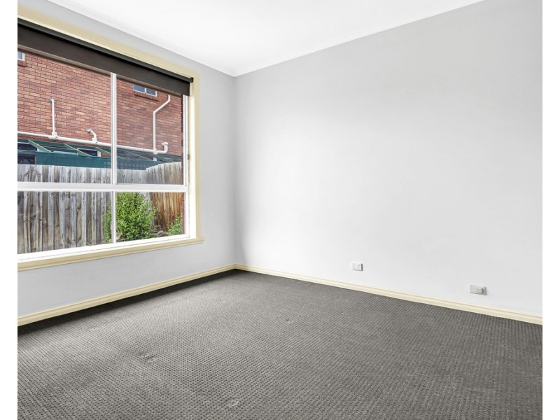 2/32 Stockwell crescent, Keilor Downs VIC 3038